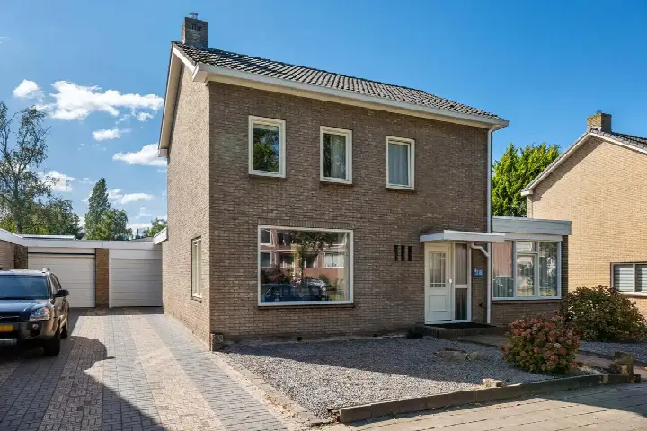 Vrijstaande woning te koop: van Stolbergweg 18, Veendam en omgeving station Veendam