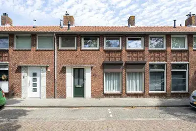Tussenwoning te koop: van Strijenstraat 42, Torenveld Zevenbergen
