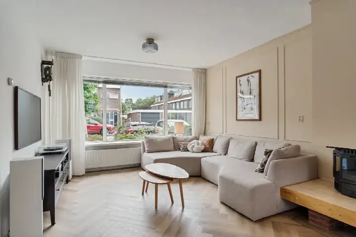 Terraced house for sale: Van Swietenstraat 17, Westwout Zoeterwoude