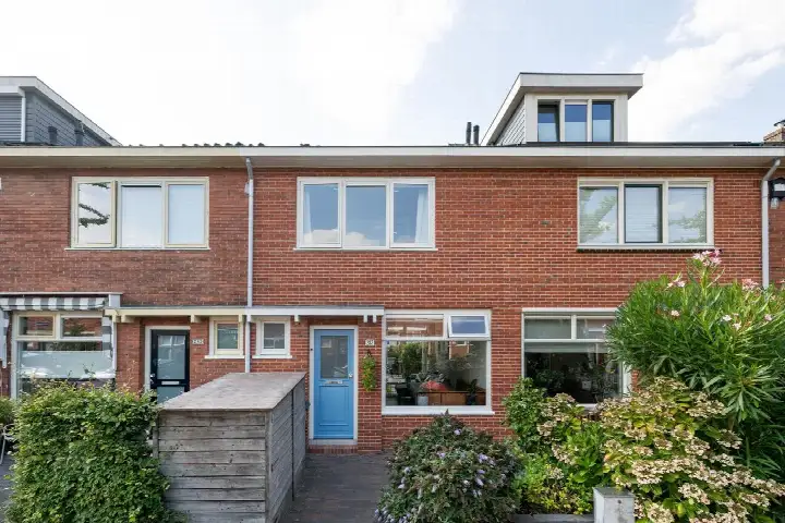 Tussenwoning te koop: Van 't Hoffstraat 287, Zeeheldenbuurt Haarlem