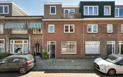 Tussenwoning te koop: Van 't Hoffstraat 4, Zeeheldenbuurt Haarlem