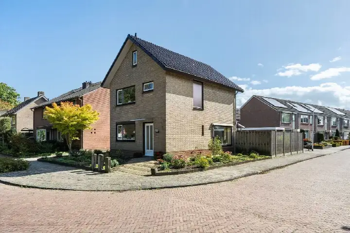 Vrijstaande woning te koop: Van Tydencampstraat 9, Pleijendal Dalfsen