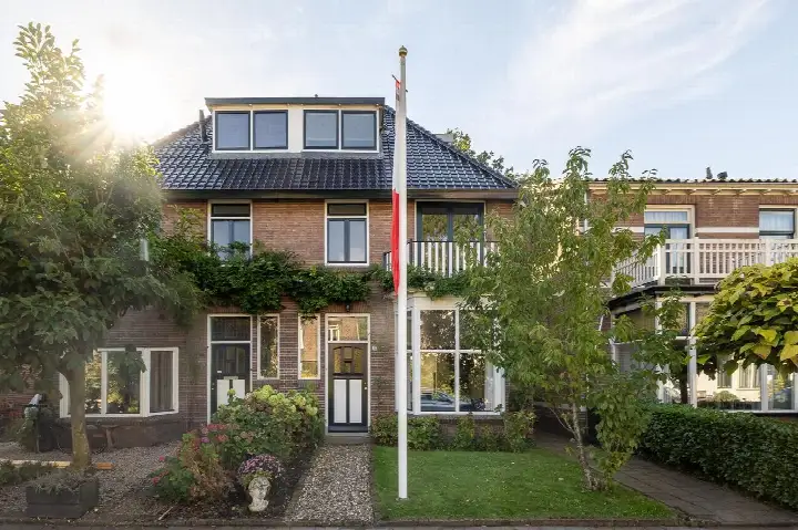 Semi-detached for sale: van Wassenaerlaan 28, Schoonoordpark Baarn
