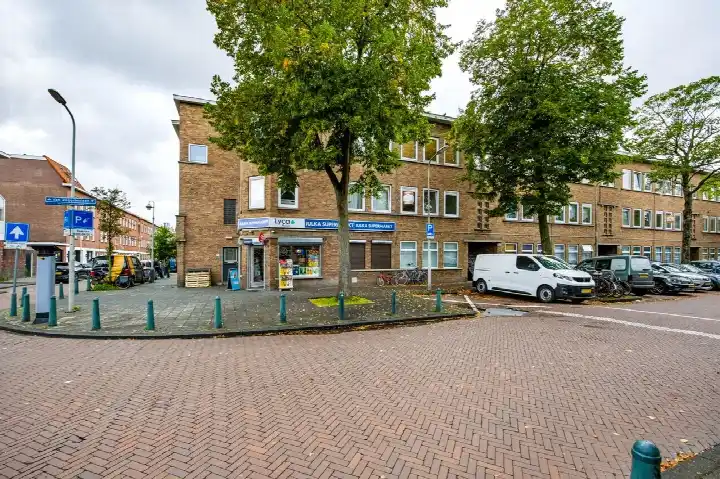 Appartement te koop: Van Zeggelenlaan 71, Laakkwartier-West 'S-Gravenhage