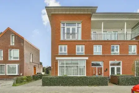 Corner house for sale: Van der Duijn van Maasdamweg 512, Zestienhoven Rotterdam