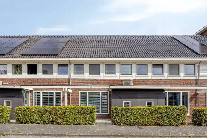 Tussenwoning te koop: Varsseveldstraat 115, Koolhoven Noord Tilburg