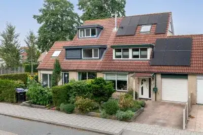 Tussenwoning te koop: Vecht 50, Eerste woonwijk Zeewolde