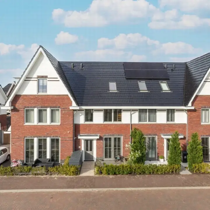 Tussenwoning te koop: Vechtstroomlaan 16, Waterrijk Weesp