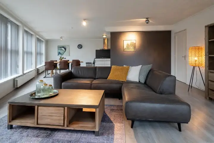 Appartement te huur: Veemarkt 21A, Binnenstad - Buurt 10 03 Hoorn