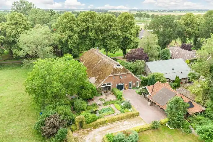 Detached house for sale: Veenhof 6, Verspreide huizen Gieten Gieten