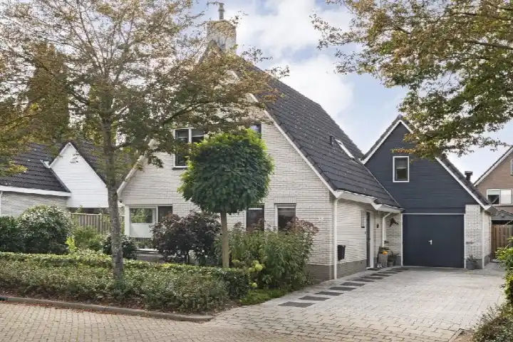 Vrijstaande woning te koop: Veenslag 13, Nieuwleusen Centrum-zuid Nieuwleusen