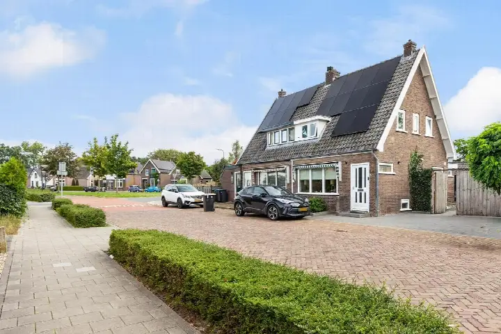 Semi-detached for sale: Veenweg 9, Brouwersmolen-Noord Apeldoorn