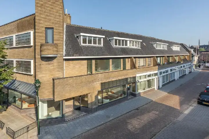 Tussenwoning te koop: Veerstraat 54, Centrum Hilversum