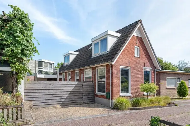 Vrijstaande woning te koop: Veerstraat 8, Wijhe Centrum Wijhe