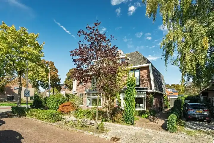 Twee-onder-één-kap te koop: Veldheimlaan 3, Centrumschil-Noord Zeist