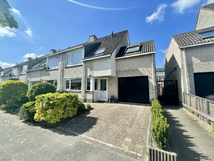 Woning te huur: Veldlust, Molenbuurt Amstelveen