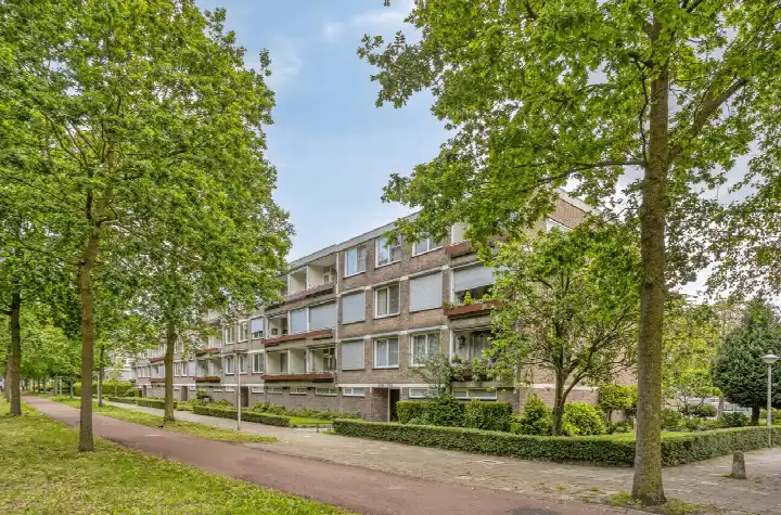 Appartement te koop: Veldmaarschalk Montgomerylaan 294, Generalenbuurt Eindhoven