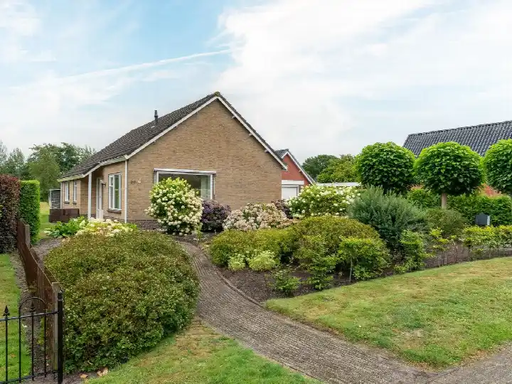 Vrijstaande woning te koop: Veldmansweg 36, Noordburgum Noardburgum