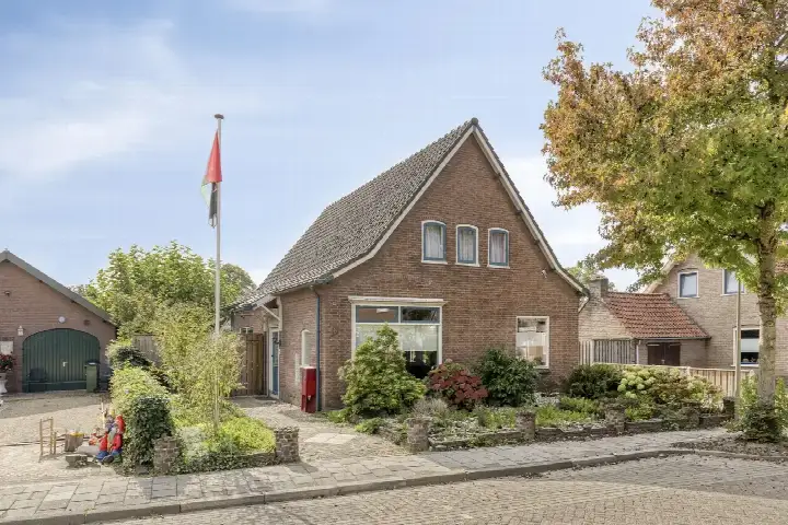 Vrijstaande woning te koop: Veldstraat 6, Leuth Leuth