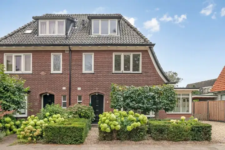 Semi-detached for sale: Veldweg 6, Eerbeek centrum Eerbeek
