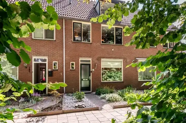 Tussenwoning te koop: Veldwijkerweg 6, Ermelo - West Ermelo