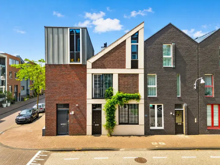 Tussenwoning te koop: Veluwemeer 3, Waterrijk Woerden