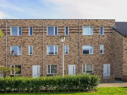 Terraced house for rent: Veluwemeerplantsoen 22, Merenbuurt Berkel En Rodenrijs