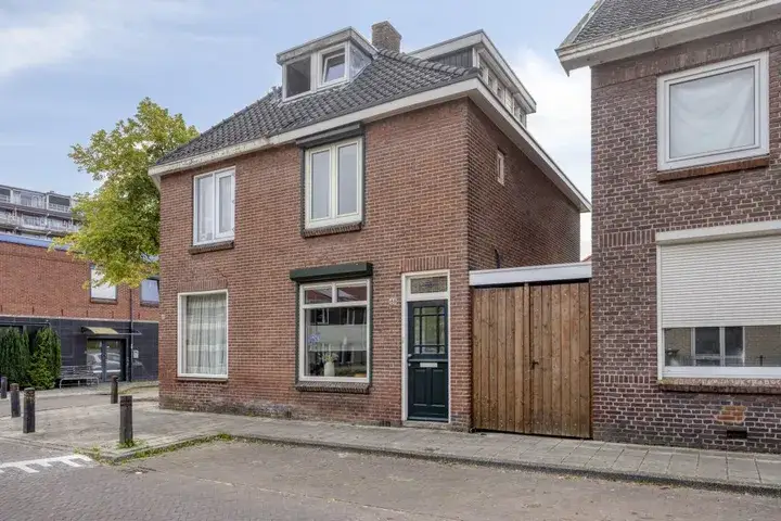Semi-detached for sale: Velveweg 168, Velve-Lindenhof Enschede