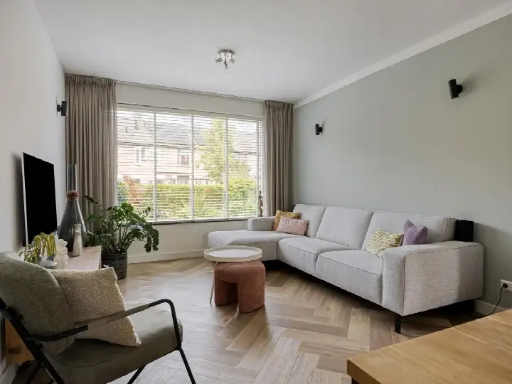 Tussenwoning te koop: Vendeliersstraat 19, Fatima West Tilburg