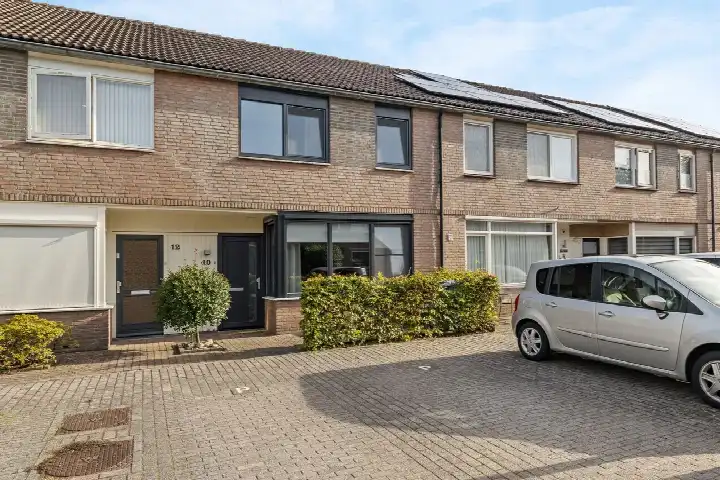 Tussenwoning te koop: Venneweide 10, Kievitsloop Breda