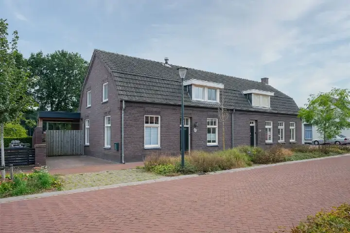 Semi-detached for sale: Venrayseweg 19, Wanssum Wanssum