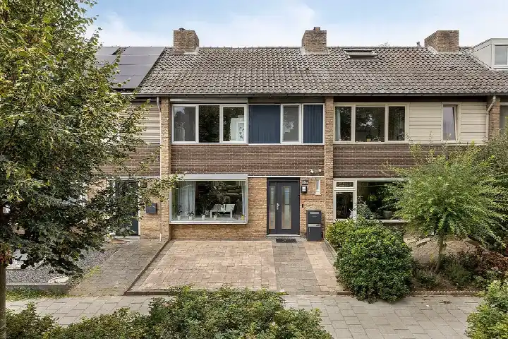 Terraced house for sale: Venuslaan 447, Eckart Eindhoven