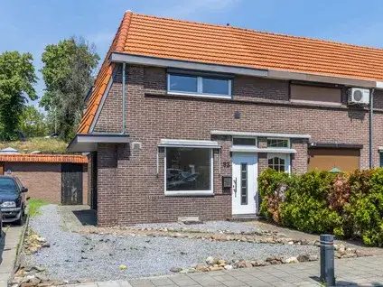Corner house for sale: Venweg 92, De Struiken Brunssum