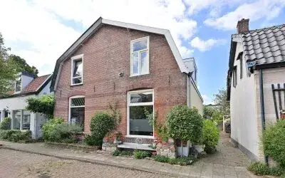 Twee-onder-één-kap te koop: Verbindingslaan 23, Verbindingslaan Bussum