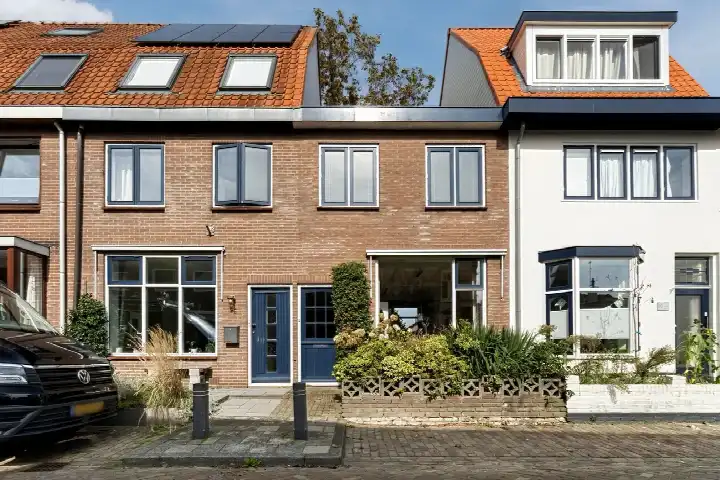 Tussenwoning te koop: Verhoevenstraat 88, Verhoevenstraat e.o. Amersfoort