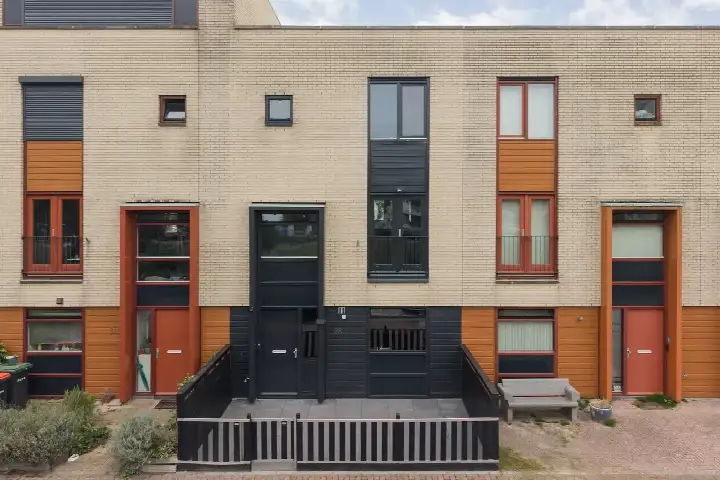 Terraced house for sale: Verhulststraat 28, Holtenbroek IV Zwolle