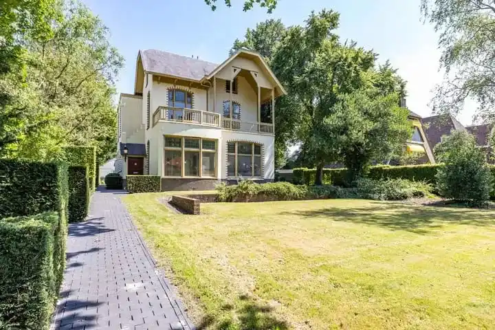 Vrijstaande woning te koop: Verlengde Hereweg 192, Villabuurt Groningen
