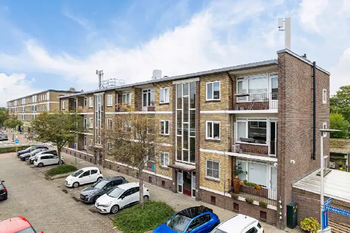 Apartment for sale: Vermeerstraat 18, Schildersbuurt Zoetermeer