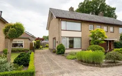 Semi-detached for sale: Verzetstraat 11, Vriezenveen-Centrum Vriezenveen