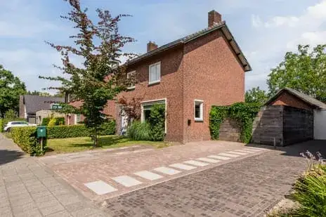 Vrijstaande woning te koop: Vestdijk 8, Hapert Noord Hapert