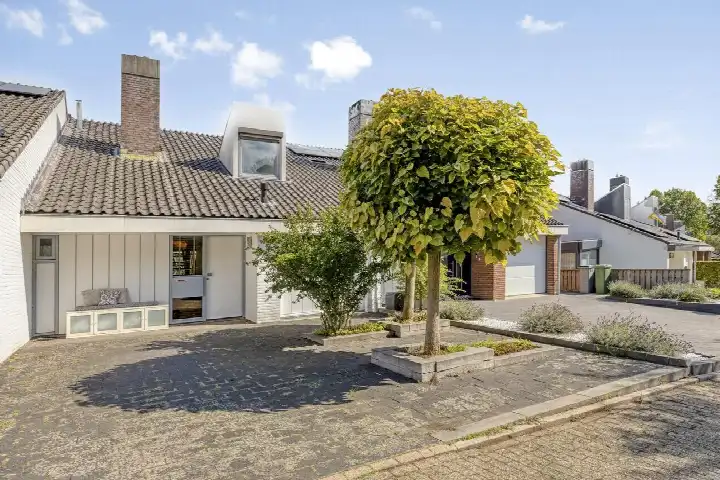 Terraced house for sale: Veulenerbank 5, Wolder Maastricht