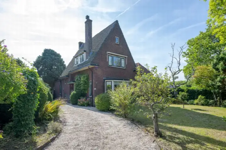 Vrijstaande woning te koop: Veurseweg 185, Starrenburg Voorschoten