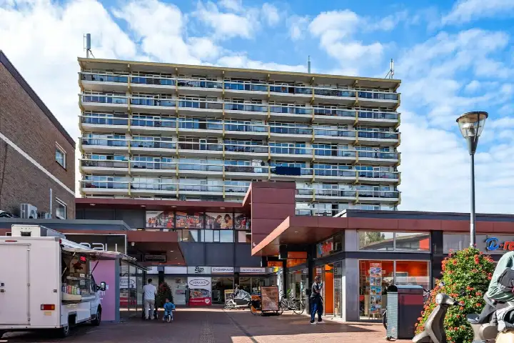 Studio te koop: Vijf Meilaan 146, Gasthuiswijk Leiden