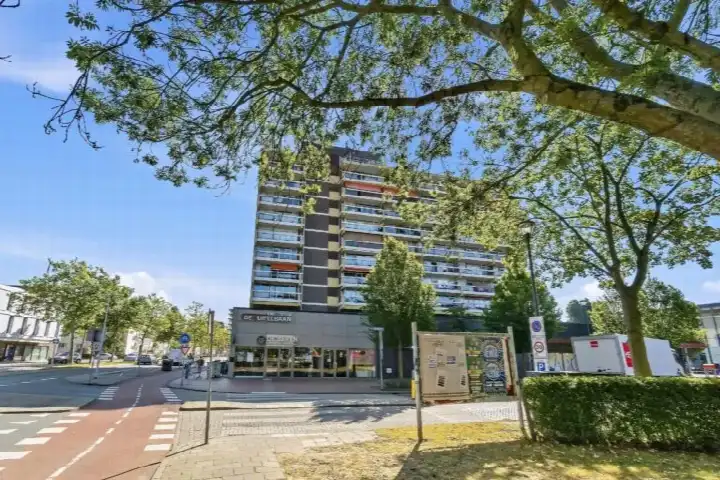 Studio te koop: Vijf Meilaan 52, Gasthuiswijk Leiden