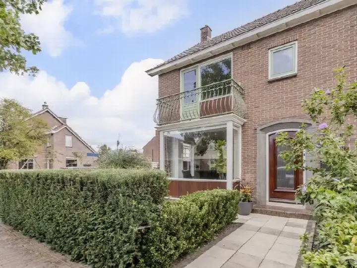 Corner house for sale: Vijverlaan 15, Vijverwijk Bodegraven