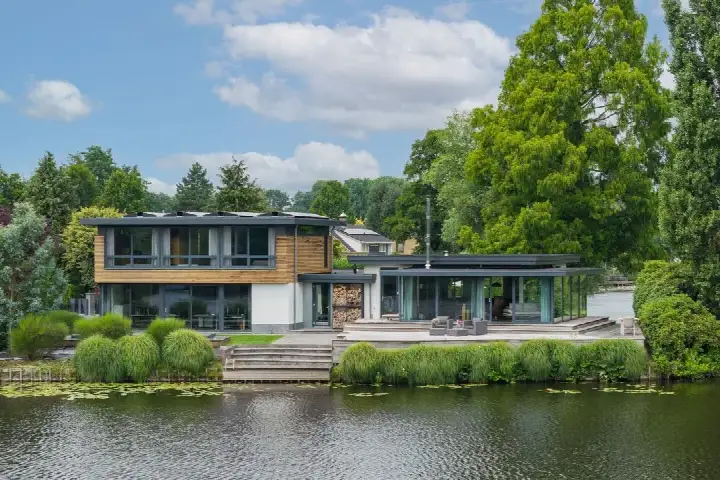 Vrijstaande woning te koop: Vijverlaan 15, Nieuwleusen Noord Nieuwleusen
