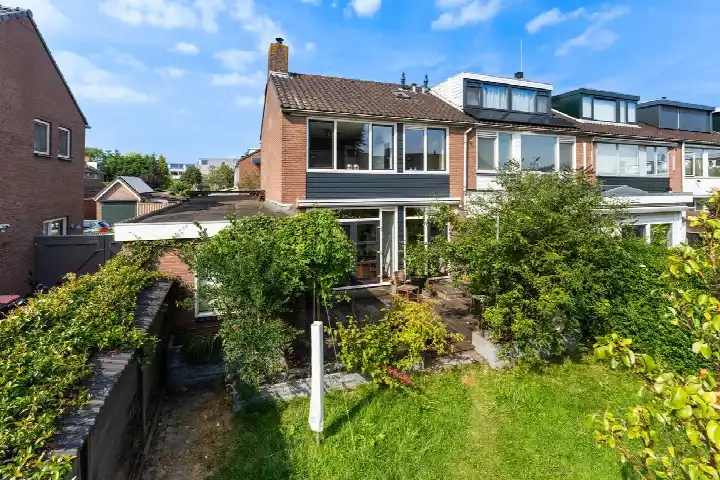 Hoekwoning te koop: Vijverlaan 159, Dubbeldam-Zuid Dordrecht