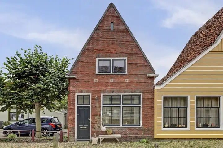 Hoekwoning te koop: Vijverstraat 16, Binnenstad Harlingen