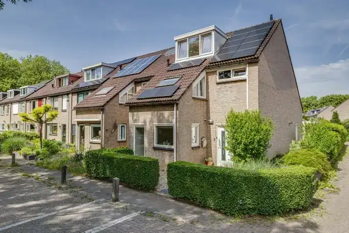 Corner house for sale: Viltmakersdonk 1, Matendonk Apeldoorn