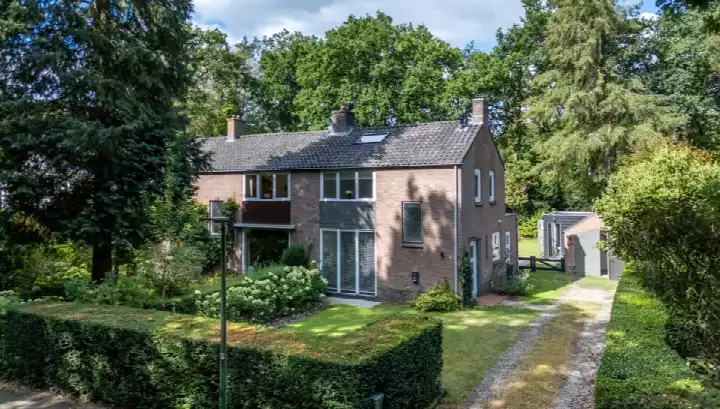 Twee-onder-één-kap te koop: Vincent van Goghlaan 6, Doorn-Noordwest Doorn